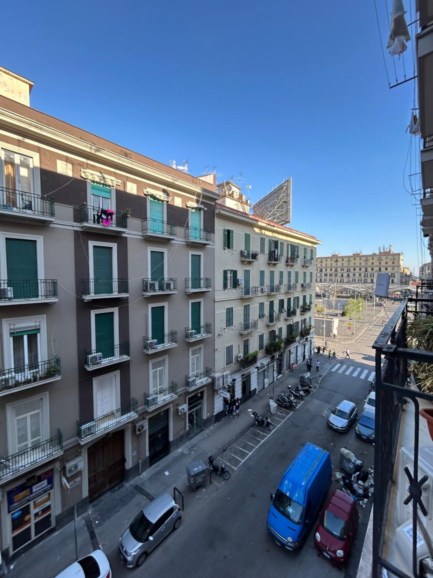 Bed and Breakfast Binario 14 Piazza Garibaldi Nápoles Exterior foto